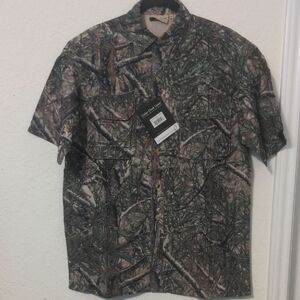 Cedar Creek Camo Mens Camouflage Hunting Fishing Short Sleeve Shirt. Size M NWT